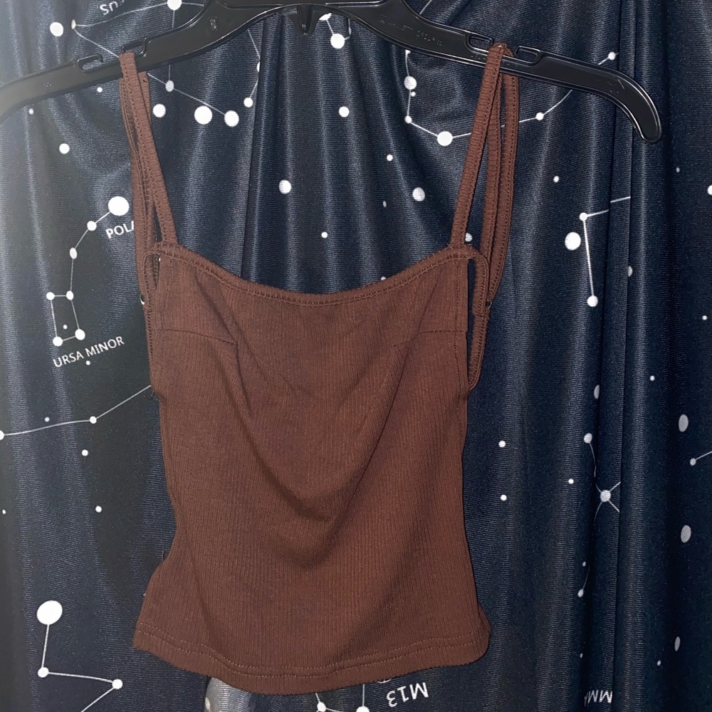brown tanktop (back is cut out